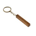 ⁦ميدالية خشبية مكعبة⁩ - الصورة ⁦2⁩