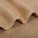 ⁦منشفة استحمام قطن - 140x70⁩ - الصورة ⁦2⁩